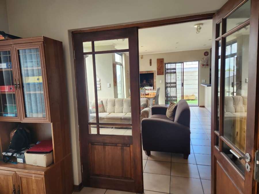 3 Bedroom Property for Sale in Bodorp Western Cape